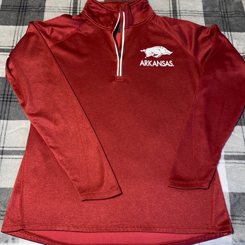 Arkansas Razorback women’s quarter zip pullover in great shape!